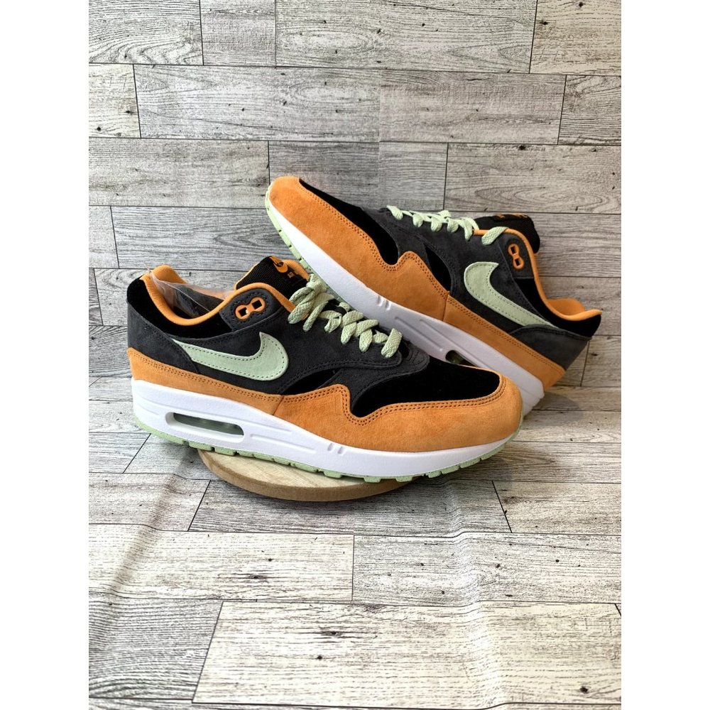 Nike Air Max 1 Ugly Duckling Honeydew Orange Comfortable Running Shoes Size 9.5